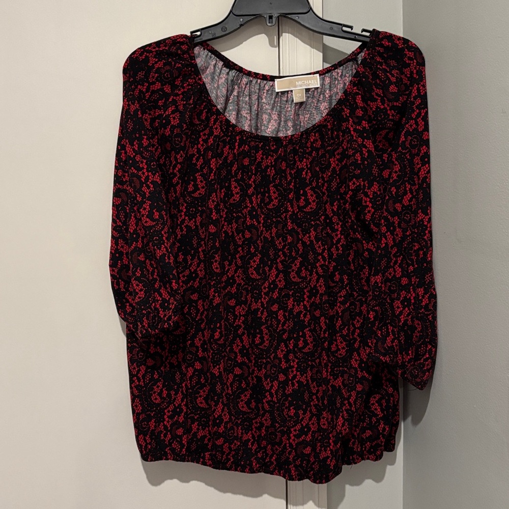 Michael Kors Black and Red Patterned Top elastic at bottom